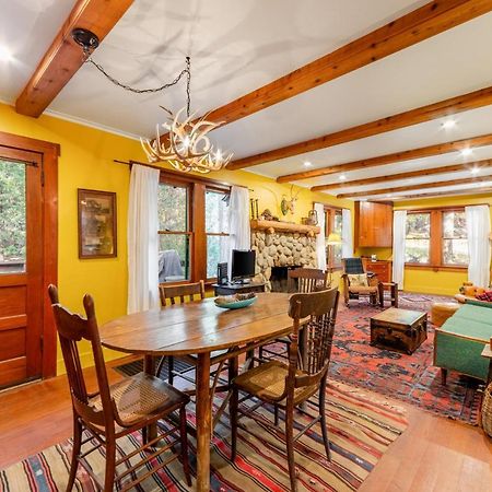 Idyllwild Glory Days Villa ภายนอก รูปภาพ