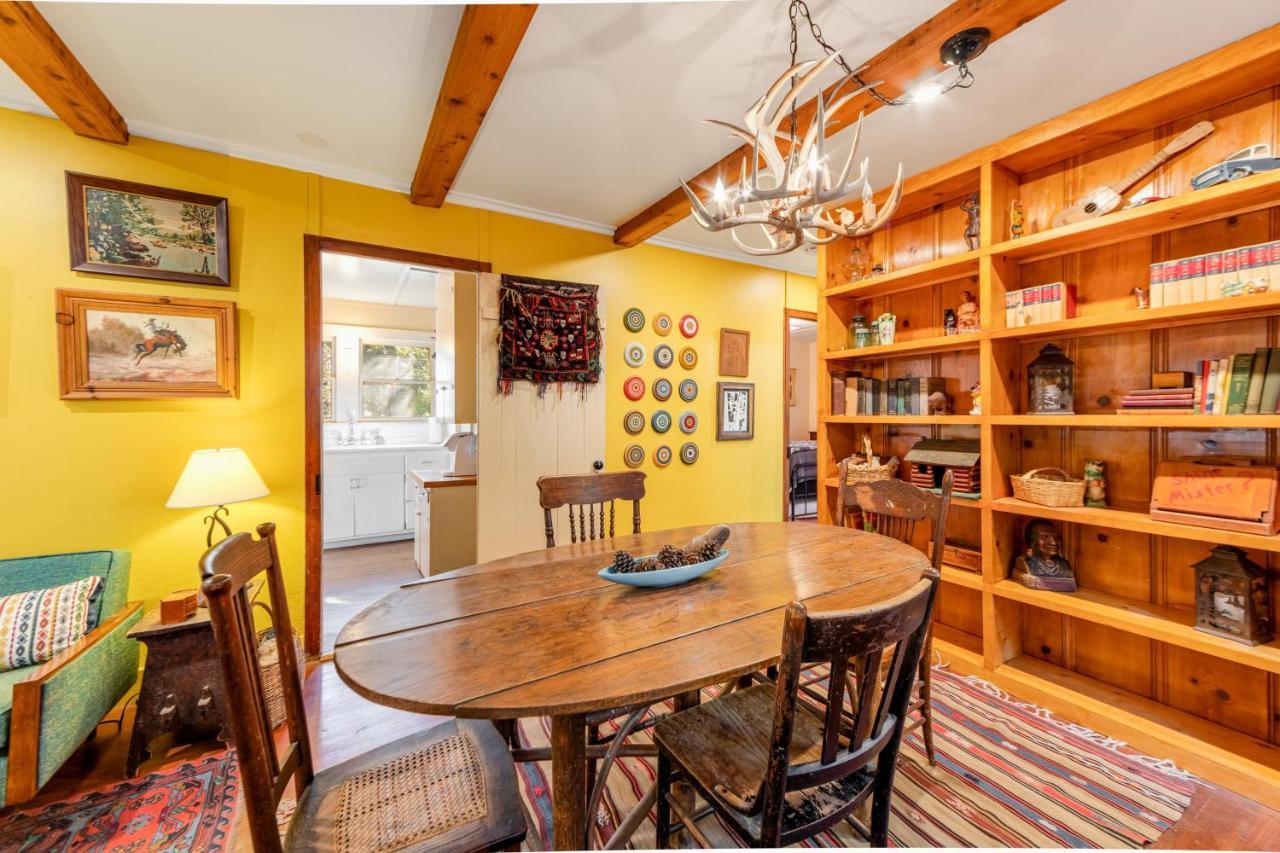 Idyllwild Glory Days Villa ภายนอก รูปภาพ