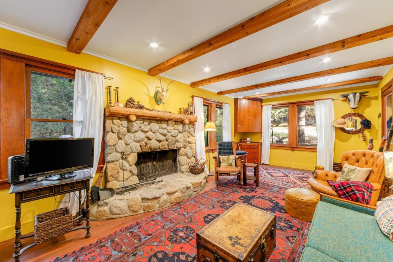 Idyllwild Glory Days Villa ภายนอก รูปภาพ