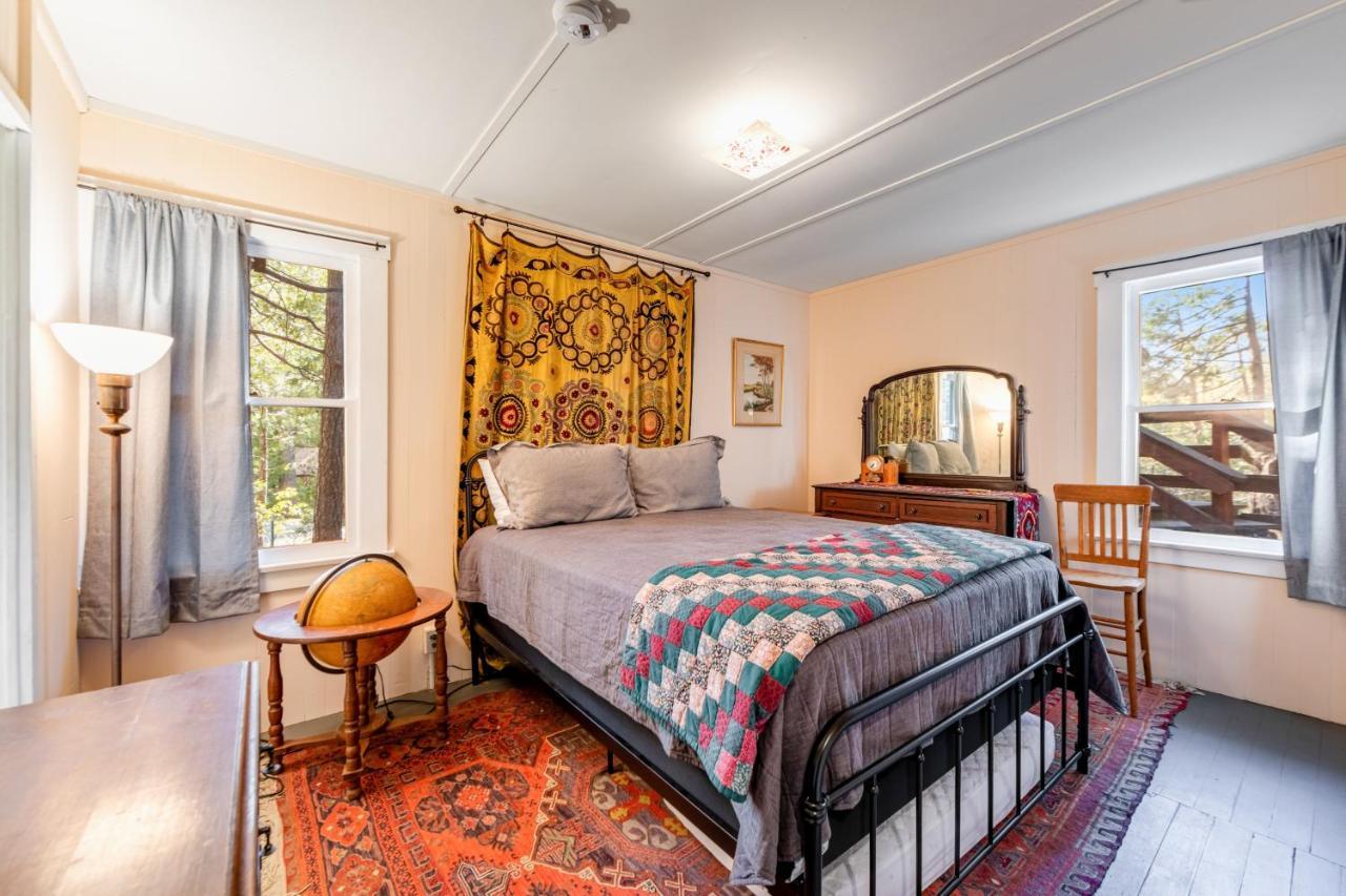 Idyllwild Glory Days Villa ภายนอก รูปภาพ