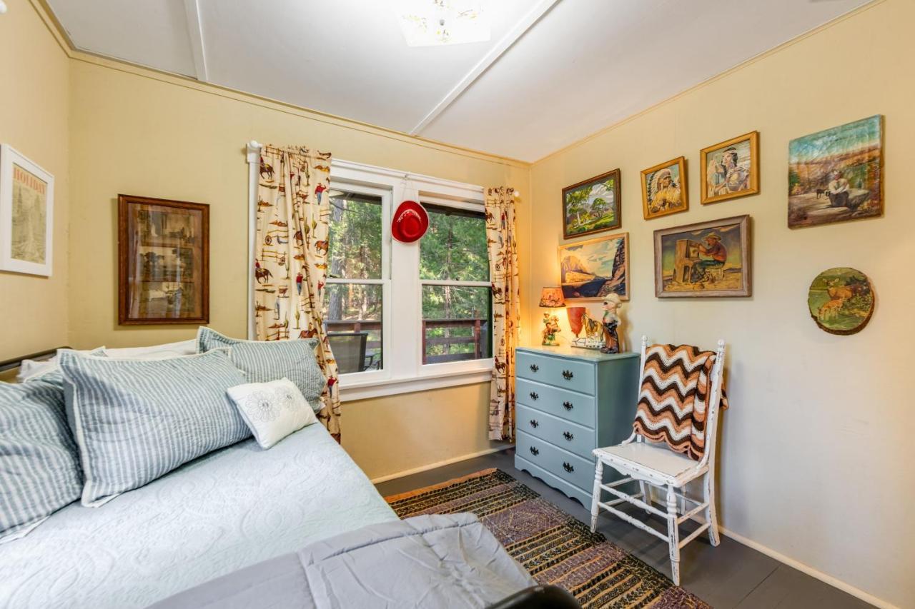 Idyllwild Glory Days Villa ภายนอก รูปภาพ